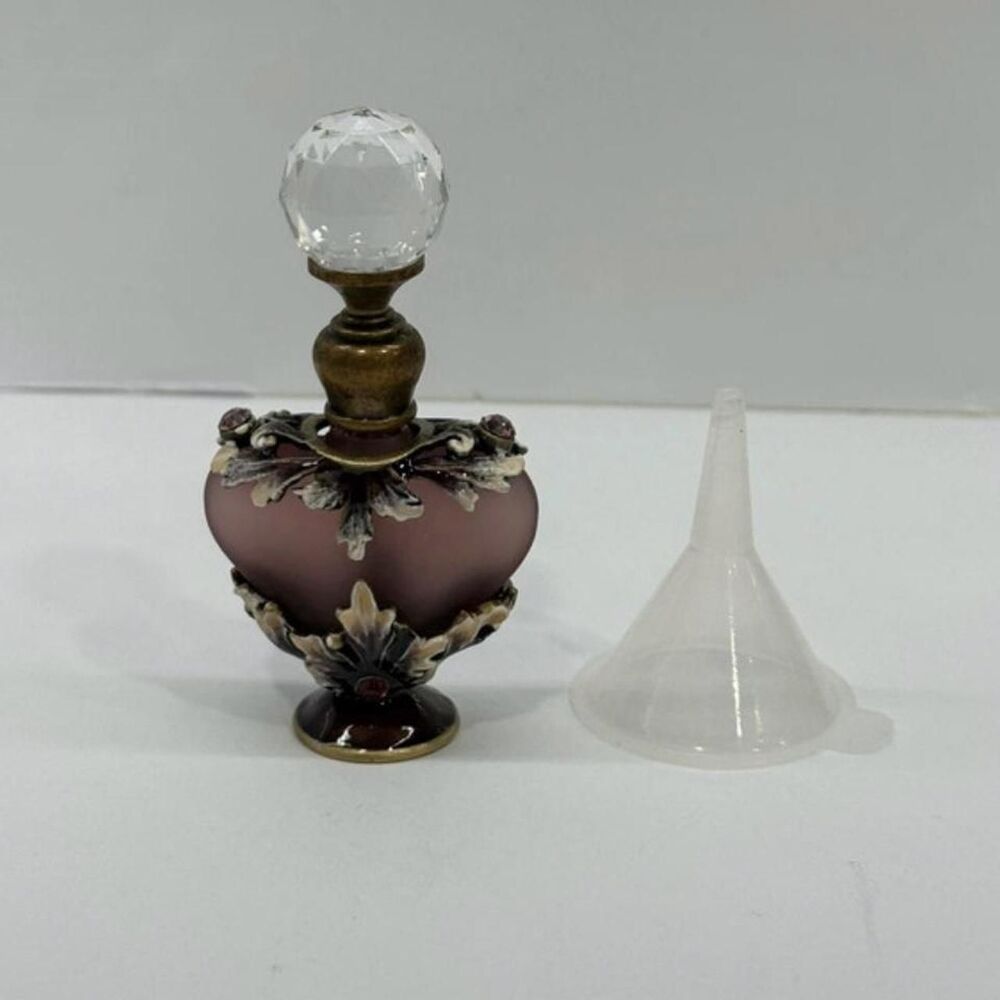 Brand new Vintage decorative perfume bottle / vanity décor piece